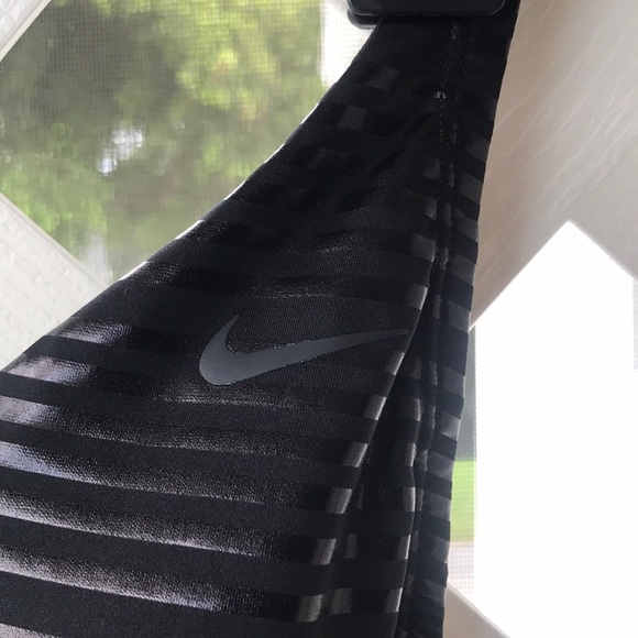 *HP* Nike Black Shiny Stripe Cross-back swimsuit - Picture 3 of 8